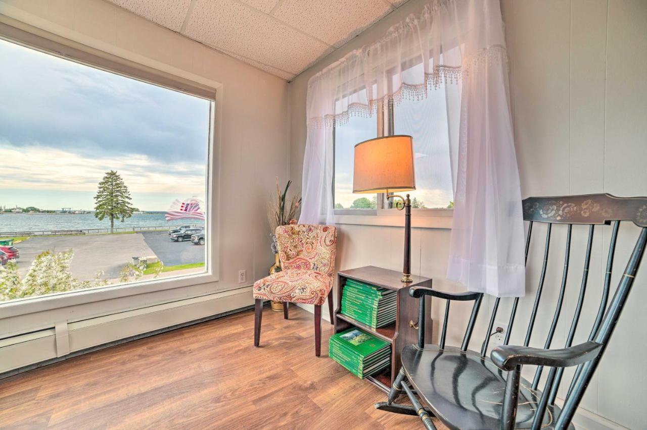 Walkable St Ignace Condo With Lake Huron Views Saint Ignace Kültér fotó
